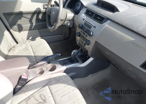 2009 Ford Focus Se z USA, uszkodzony, nr VIN 1FAHP35N79W235743